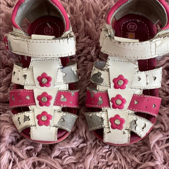 Toddler girl sandals size 6.5 - Picture 2 of 6